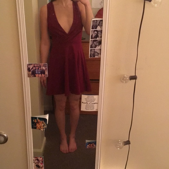 Charlotte Russe Maroon V Plunge Dress - Picture 4 of 5